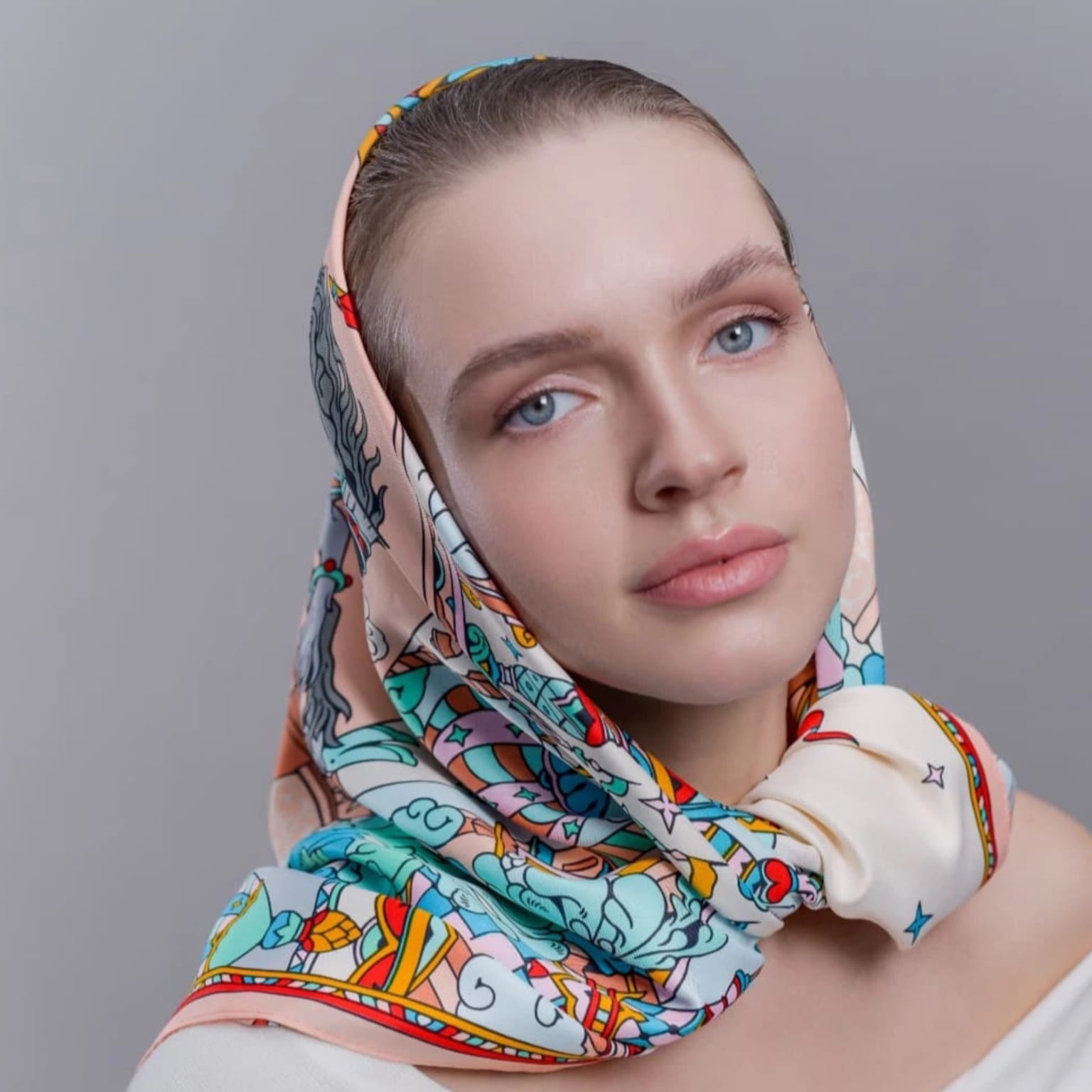 whatsapp-image-2025-03-03-at-19.26.53.jpeg Платок “Царьград” by NINA RUCHKINA — изображение 1